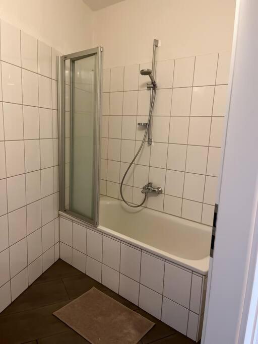 Apartamento Zentral, Geraeumig, Messe Nah! Be2R Essen Exterior foto